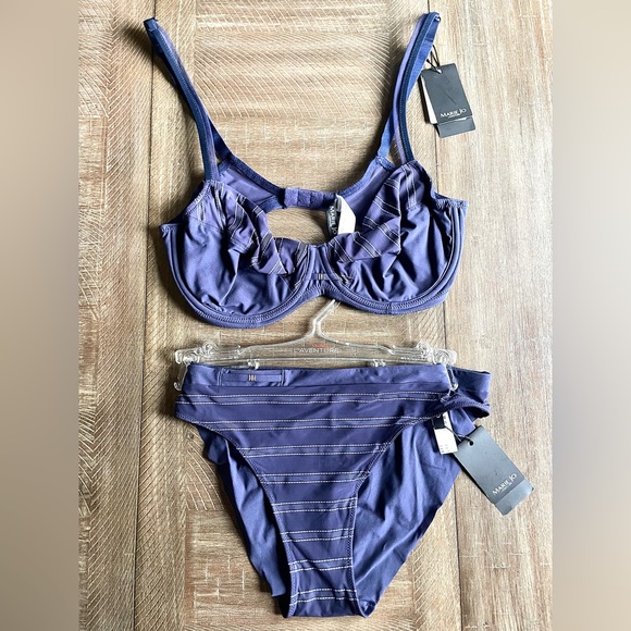 L’aventure Bra & Panty Set in a 34D with Small panty. Navy in Colour NWT - Picture 1 of 1